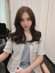 -鏡沙龙发型设计