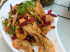 -覃记海鲜美食餐厅