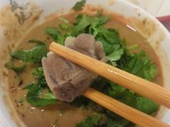 -毛辣果·贵州红酸汤牛肉火锅(西单店)