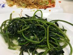 -鑫悦楼煎蟹·16年海鲜大排档