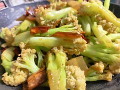 -天天向上素食餐厅(五台山店)