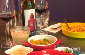 Spanish Little Red Riding Hood Dry Red Wine