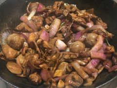 -胡须佬鸡煲四季火锅店(石厦西村直营店)