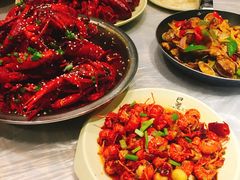 -巴厘龙虾·榜首油焖大虾(音乐学院·沿江酒馆店)