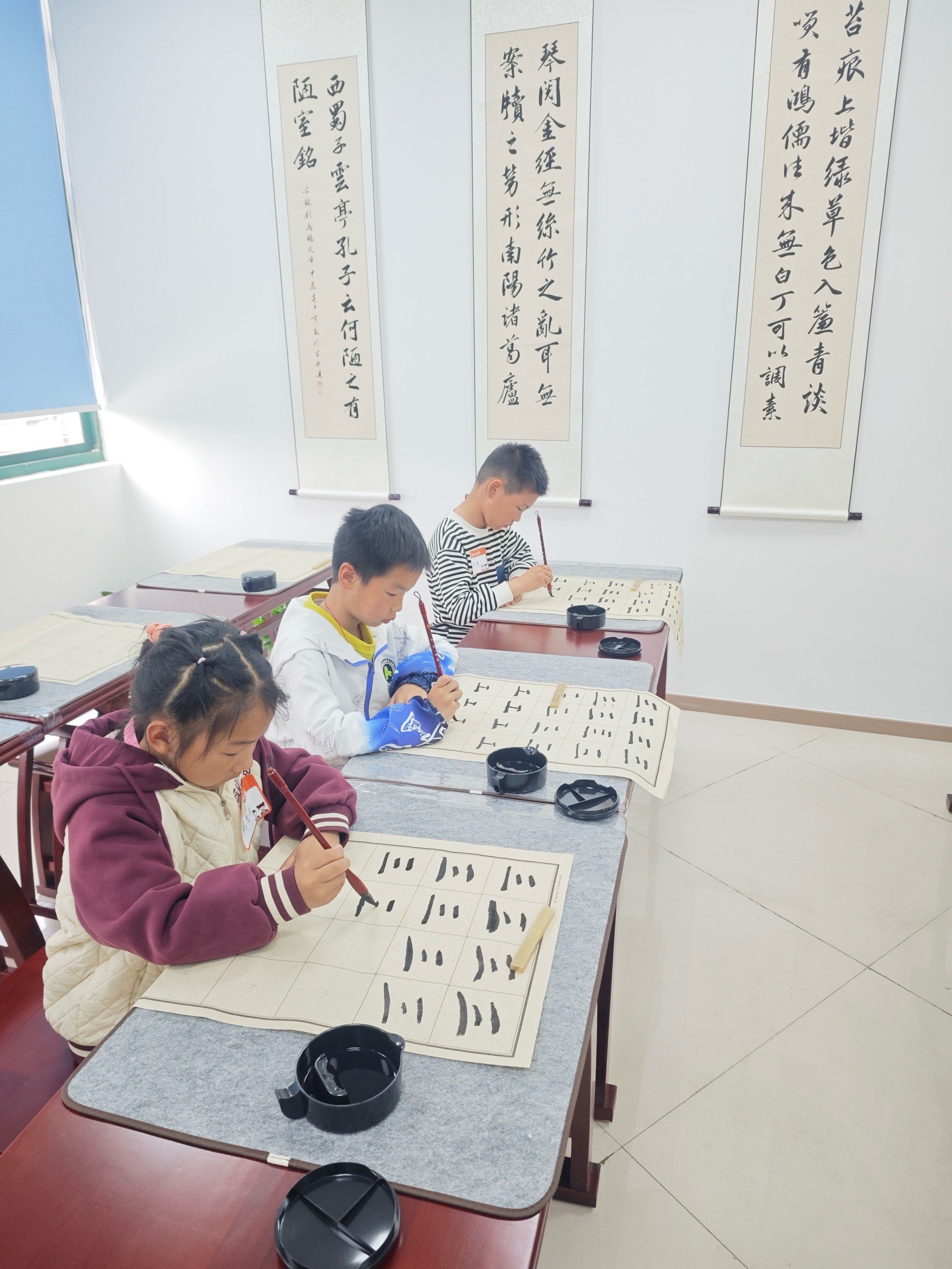 少儿书法课 优秀的老师,认真的小朋友04