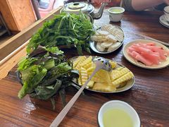 -撮一顿纳西铜火锅