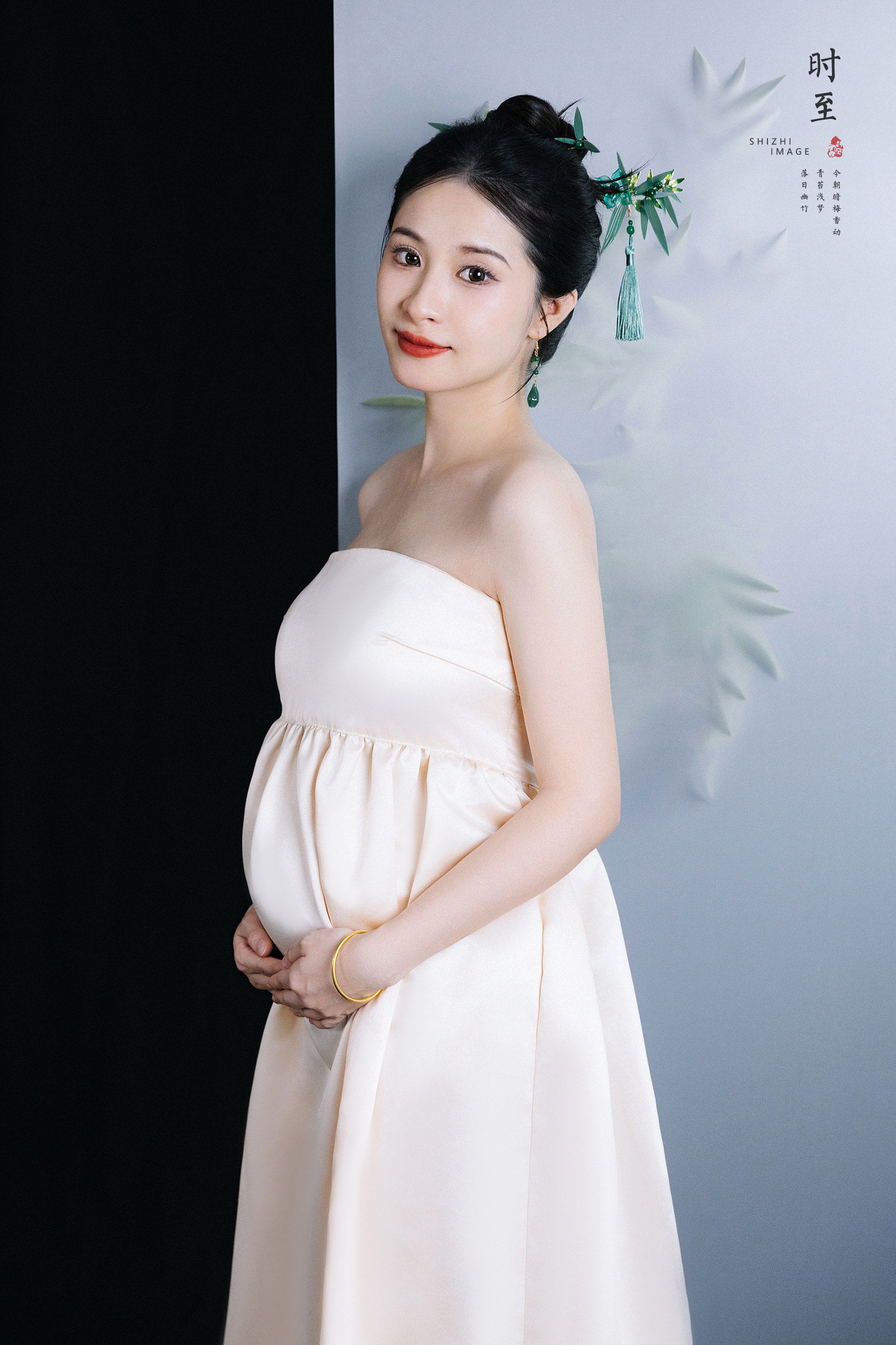 新中式孕妇照最近几年都是超级多孕妈的选择,而且这个风格真的很耐看