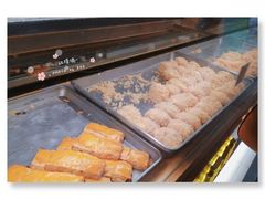 -鲍师傅糕点(江苏路店)