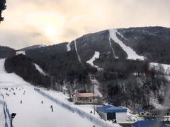 -亚布力新体委滑雪场