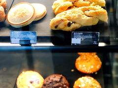 -星巴克(广州南站A18检票口楼上)