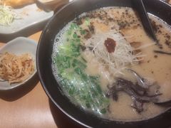 松山拉面-Lia Cafe Bar Restaurant松山咖啡屋