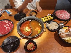 -呷哺呷哺(普陀乐购真北店)