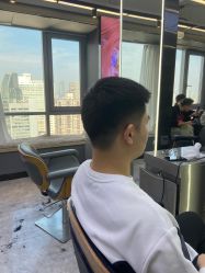 -藤野造型烫发染发