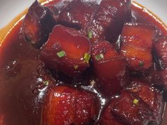 外婆红烧肉-松沪名灶·豆浆鱼头·新上海菜(飞航吾悦广场店)