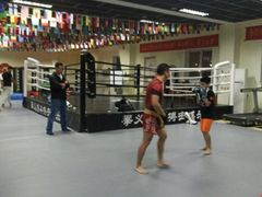 -拳义格斗搏击散打泰拳拳击俱乐部(裕华店)