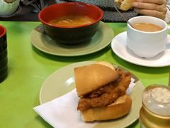 猪扒包-胜利茶餐室