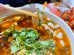 -李双猪·小龙虾·烧烤·羊肉煲(乐山店)