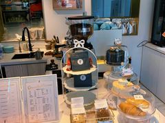 -Fridi Patisserie Cafe