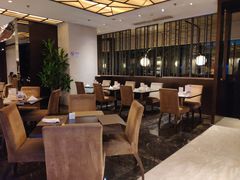 -上海宏泉丽笙酒店憩园咖啡厅