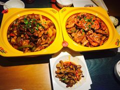 -多嘴超级肉蟹煲(杉杉国潮主题店)