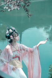 -一揽芳华汉服旗袍体验馆(拙政园店)