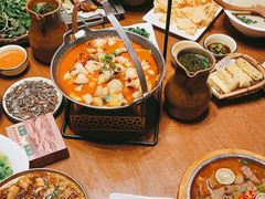 -老滇山寨•云南特色菜•地方菜•民族风情歌舞表演(金碧店)