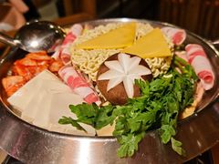 -恩你小木屋·韩式料理(假日广场店)