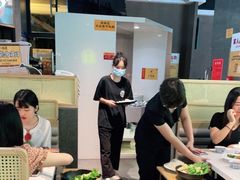 大堂-顺德公广东猪肚鸡·煲仔饭(白石洲店)