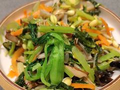 -江宴渔村·鱼鲜土菜(紫荆广场店)
