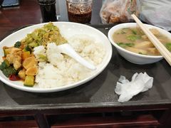 宫保鸡丁和尖椒鸡蛋-聚德华天护国寺小吃(甜水园店)