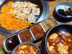 -明洞阿姨·韩式酱蟹烤肉·创意料理(三元桥店)