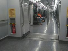 -上海体育馆(地铁站)