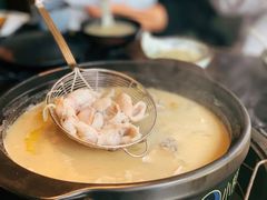 女王锅-小椒娘撒椒鱼火锅(三八广场店)