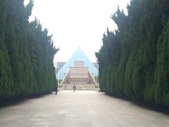 -上海市龙华烈士陵园