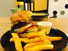 -HELLO 27 意面·沙拉·帕尼尼