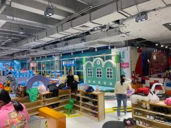 -利奥梦幻主题乐园(爱琴海购物公园店)