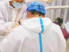 -茂菊口腔连锁(浦东南路店)