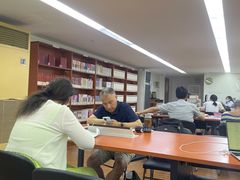 -上海市静安区图书馆(新闸路馆)