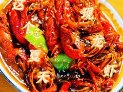 -虾弄弄海派小龙虾·牛羊蝎子火锅