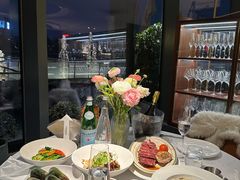 -MONICH牛排融合餐厅(和义大道购物中心店)