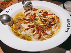 老坛子酸菜鱼-新太二·鲜料川菜(群光广场店)