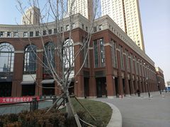 -爱琴海购物公园-地下停车场