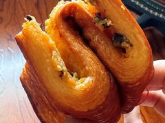 -VERIE BAKEHOUSE