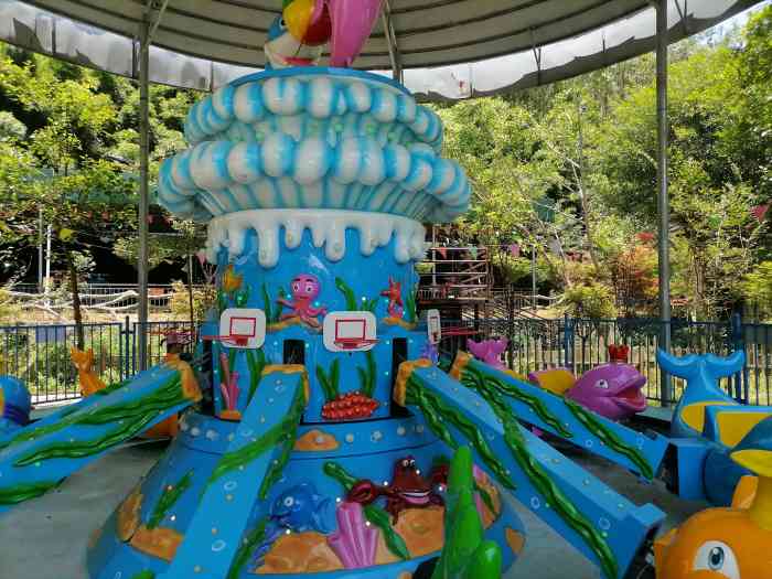 国庆期间出去溜达一圈也还不错,不建议个人单独去,建议组团游乐成为第