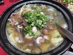 -谢老五跷脚牛肉·非遗传承店