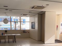 -卡罗酒店(东门晒布地铁站店)