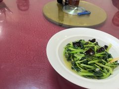 -雪湖煜辰鱼头老店(雪野湖店)