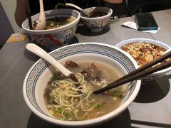 -粉吖吖·邵阳米粉(体育西路店)