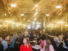 -Majestic Café