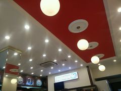 -红宝石·鲜奶小方·海派西点房(南丹店)